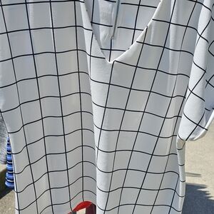 Melloday Windowpane Zip-back Blouse